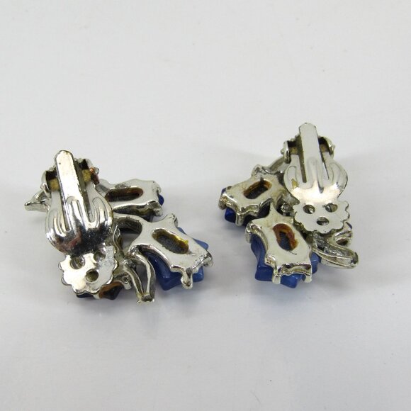 Vintage Thermoset Blue Lucite Flowers Silver Tone Clip-On Earrings - Picture 4 of 6